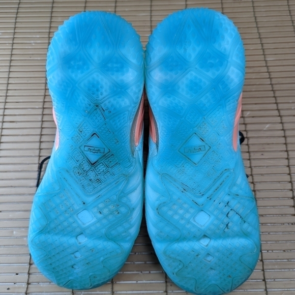 Nike Lebron  18  XVIII Low (GS) Space Jam Tune Squad . Bugs and Lebron insoles. - Picture 9 of 9